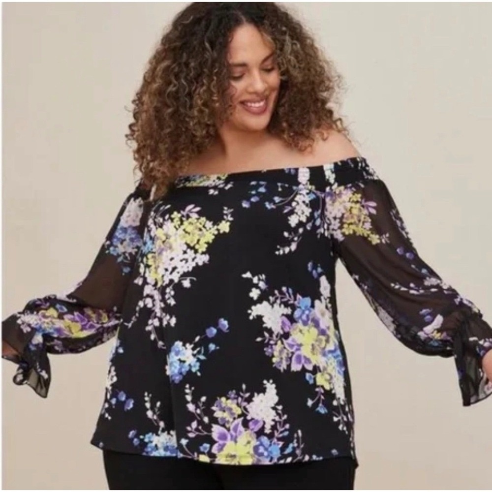 Torrid 3X Black Floral Smocked‎ Off The Shoulder Sheer Sleeve Swing Top NEW